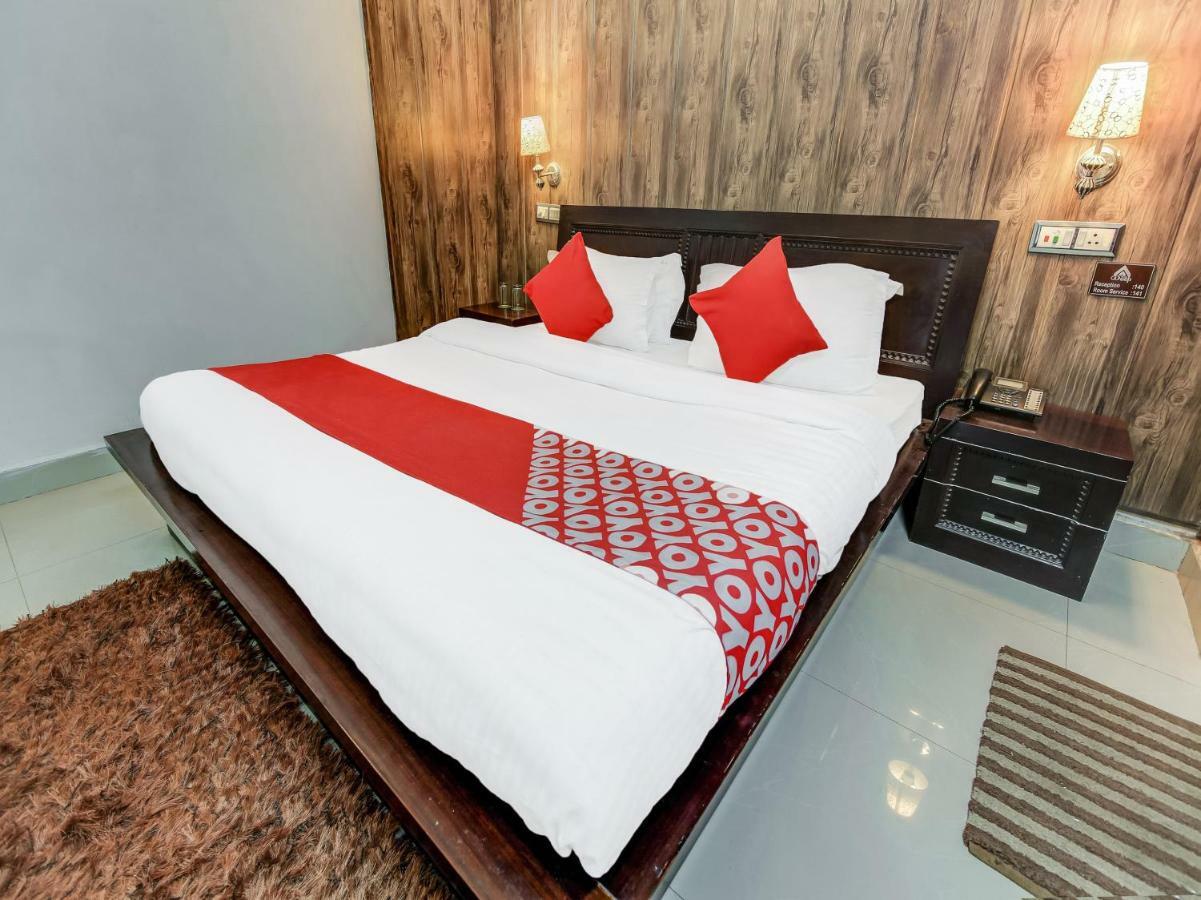 Oyo 27999 Hotel Deep Sirsa Εξωτερικό φωτογραφία