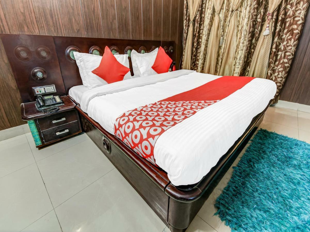 Oyo 27999 Hotel Deep Sirsa Εξωτερικό φωτογραφία