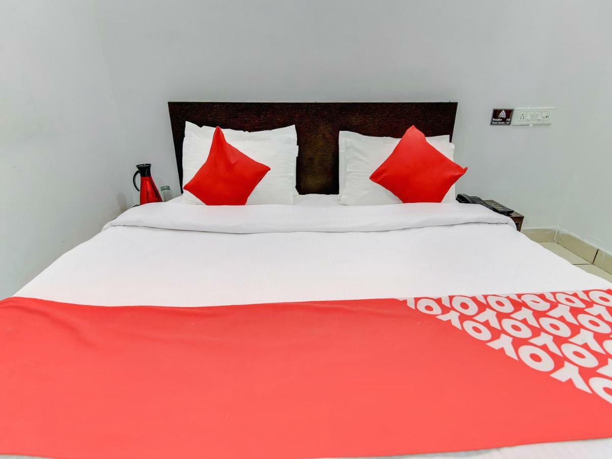 Oyo 27999 Hotel Deep Sirsa Εξωτερικό φωτογραφία