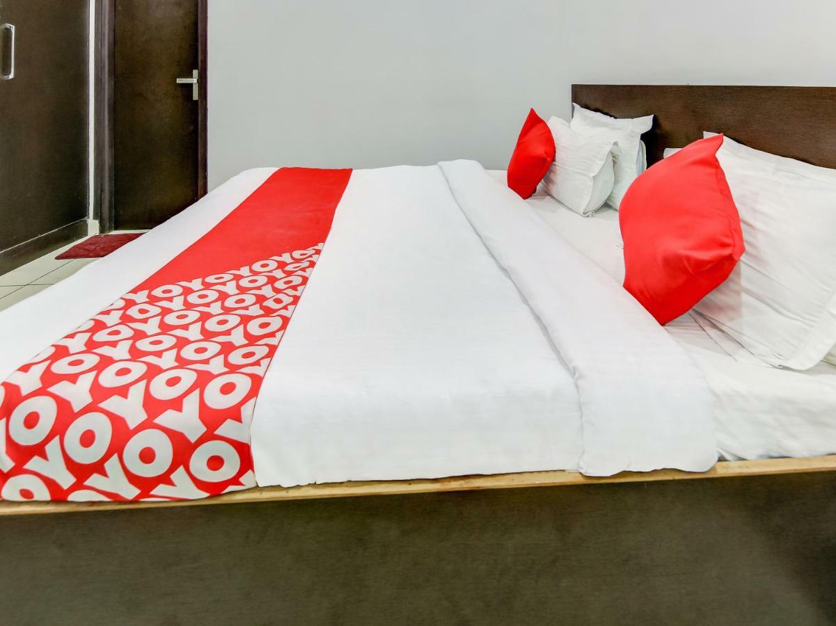Oyo 27999 Hotel Deep Sirsa Εξωτερικό φωτογραφία