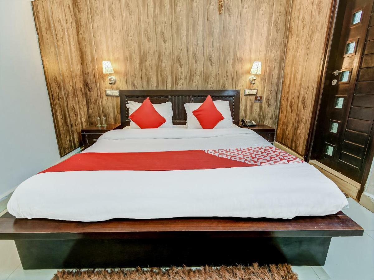 Oyo 27999 Hotel Deep Sirsa Εξωτερικό φωτογραφία