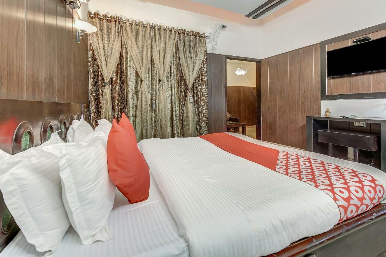 Oyo 27999 Hotel Deep Sirsa Εξωτερικό φωτογραφία
