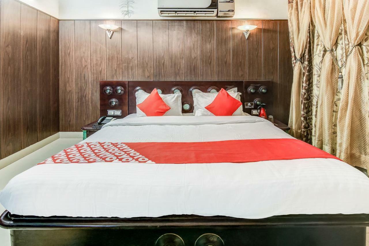 Oyo 27999 Hotel Deep Sirsa Εξωτερικό φωτογραφία