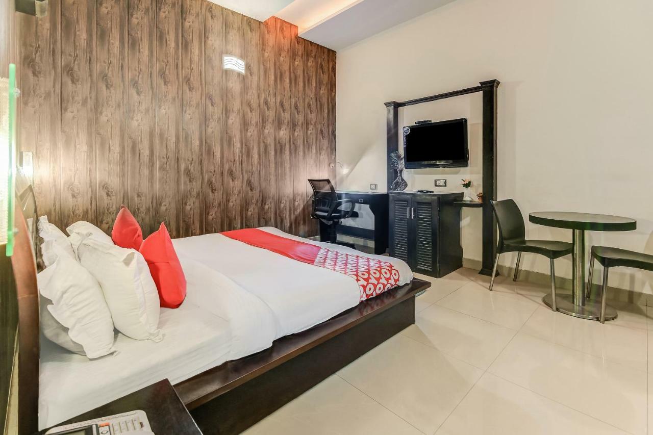 Oyo 27999 Hotel Deep Sirsa Εξωτερικό φωτογραφία